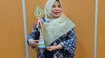Program Sekolah Belangi Antarkan Lasma Farida Meraih Juara 1 Kepala MIN Berprestasi Tingkat Provinsi Aceh
