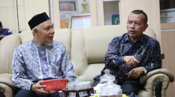 Terima Kunjungan Dinsos Banda Aceh, Dr. Muslem Sebut Penanganan Sosial Tidak Boleh Kaku