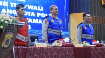 Wakapolda Aceh Brigjen Pol. Drs. Armia Fahmi, M.H. Pimpinan Penandatanganan Pakta Integritas dan Sumpah dalam Rekrutmen anggota Polri