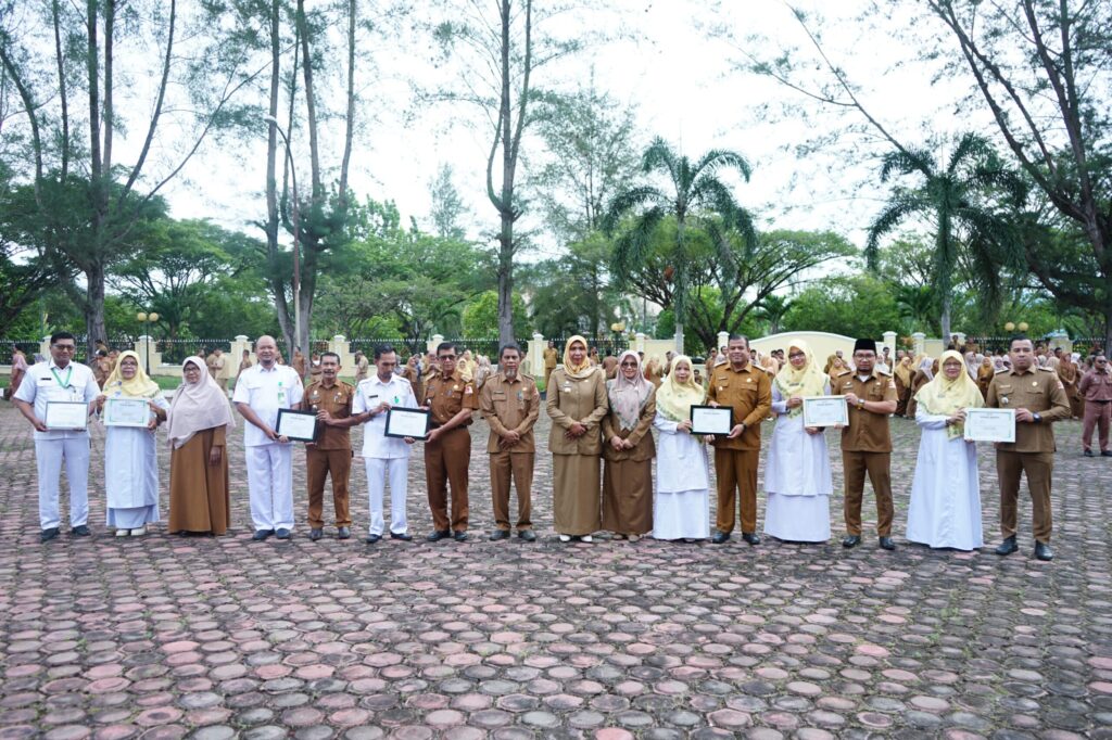 Para Kapus. Camat Dan Kadinkes Photo Bersama dengan Pj Bupati Nagan Raya Fitriany Farhas. AP. S. Sos. M. SI