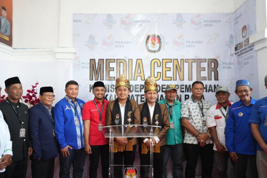 Calon Bupati dan Calon Wakil Bupati Nagan Raya Provinsi Aceh Jonniadi - Zaini Mantri Doi. Nomor Urut : 4. 