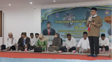 Ustadz Ir. Faizal Ardiansyah, M.Si., menyampaikan Tausiah pada Peringatan Maulid Nabi Muhammad SAW di Kampus USM (dok Humas USM)