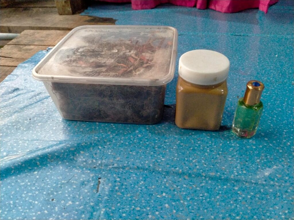 Obat Rempah yang di jual oleh Oknum Dayak kepada Pasien