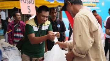 Ribuan Masyarakat Serbu Program Pasar Sembako Murah PLN