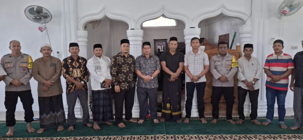 Muspika Kecamatan Seunagan Timur Kabupaten Nagan Raya Provinsi Aceh Gelar Photo Bersama