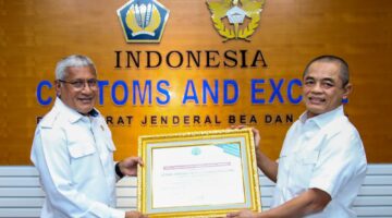 BNN Berikan Penghargaan kepada Bea dan Cukai atas Kolaborasi dalam Pengungkapan 2 Ton Sabu
