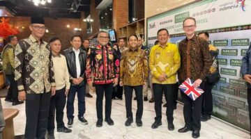 Bupati Gayo Lues Sampaikan Aspirasi Warga Terkait Plang TNGL kepada Menteri Kehutanan dan Dubes Inggris