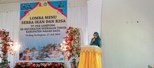 Ketua TP-PKK Nagan Raya Ny.Cut Inda Ratna Teuku Raja Keumangan
