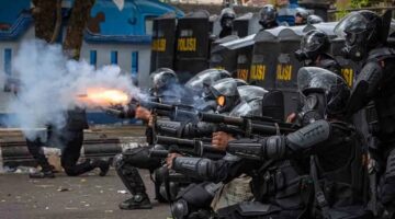 Polisi Tangkap 11 Provokator Kericuhan Demo Pati, Mobil Propam Dibakar Massa