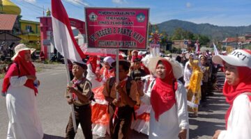 Ribuan Peserta Karnaval Padati Jalan Raya Bener Meriah, Meriahkan HUT RI Ke-80 dengan Kreativitas Pelajar dan Masyarakat