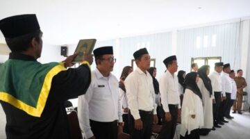 Asisten III Setdakab Gayo Lues Lantik 14 ASN Fungsional, 12 Diantaranya Pimpin Puskesmas
