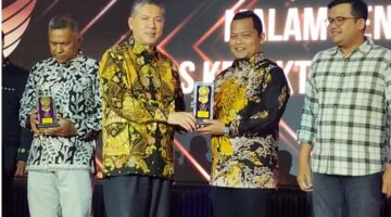 Nurdiansyah Alasta Terima Penghargaan “Alumni Berdampak” dari FKH USK atas Dedikasi di Dunia Veteriner