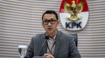 Gubernur Riau dan Sejumlah Pejabat Diamankan KPK dalam Operasi Tangkap Tangan
