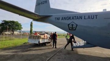 Untuk Pertama Kalinya, Pesawat Casa Mendarat di Bandara Blangkejeren Bawa Bantuan untuk Gayo Lues