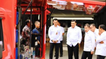Menko Polkam Kirimkan 4 Ton Bantuan dan Kendaraan Water Treatment untuk Korban Bencana Aceh