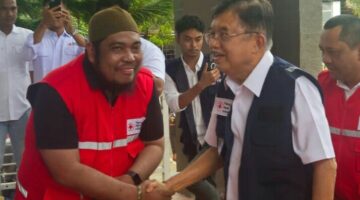Ketua PMI Nagan Raya Sayed Aril Laifahril Sambut Kedatangan JK Dan Ucap Selamat Kepada Ketua PMI Aceh Periode 2025 -2030