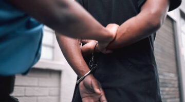 Sat Reskrim Polres Nagan Raya Tahan Sopir Air Kemasan Gelapkan Uang Perusahaan Hampir Rp89 Juta