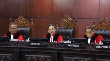 MK Putuskan Wartawan Dilindungi Sepenuhnya dalam Menjalankan Profesi, Tak Bisa Langsung Diproses Secara Pidana atau Perdata