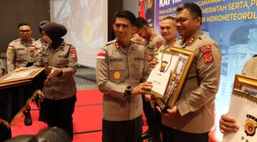 Kapolres Nagan Raya, AKBP Dr.Benny Bathara.,S.I.K.,M.I.K. Terima Penghargaan Dari Kapolda Aceh