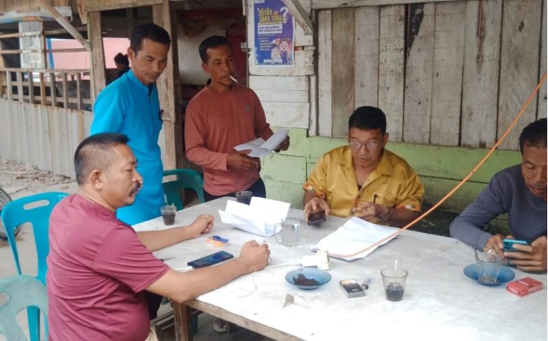 Perangkat Kute melaporkan 4 Bulan Tullah Perangkat Desanya Belum di bayaran Pengulu. saat menjelaskan kepada Para wartawan di Kutacane Jumat 6/2/2026.