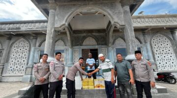 Ditbinmas Polda Aceh Bagikan Ribuan Kilogram Kurma Bantuan Kapolda Tahap 2 untuk Masyarakat Sambut Ramadan
