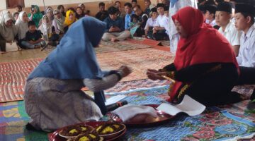 “Bemunge” Hidupkan Warisan Leluhur, Puluhan Wali Murid Hadiri Pelepasan Siswa MIN 2 Bener Meriah