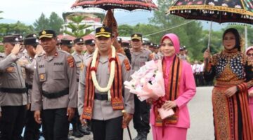 Resmi Jabat Kapolres Gayo Lues, AKBP Cakra Donya Disambut Didong Alo dan Tari Ranup Lampuan
