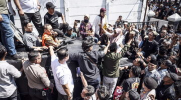 Kericuhan Warnai Sidang Tuntutan Bupati Nonaktif Pati Sudewo, Jaksa Dievakuasi
