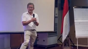 Rocky Gerung Ingatkan Mahasiswa: Jangan Sekadar Demo, Pahami Persoalan dan Ideologi!