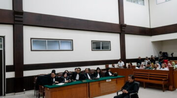 Tim Penasihat Hukum Roy Suryo Ngotot Minta Jokowi Dihadirkan di Persidangan